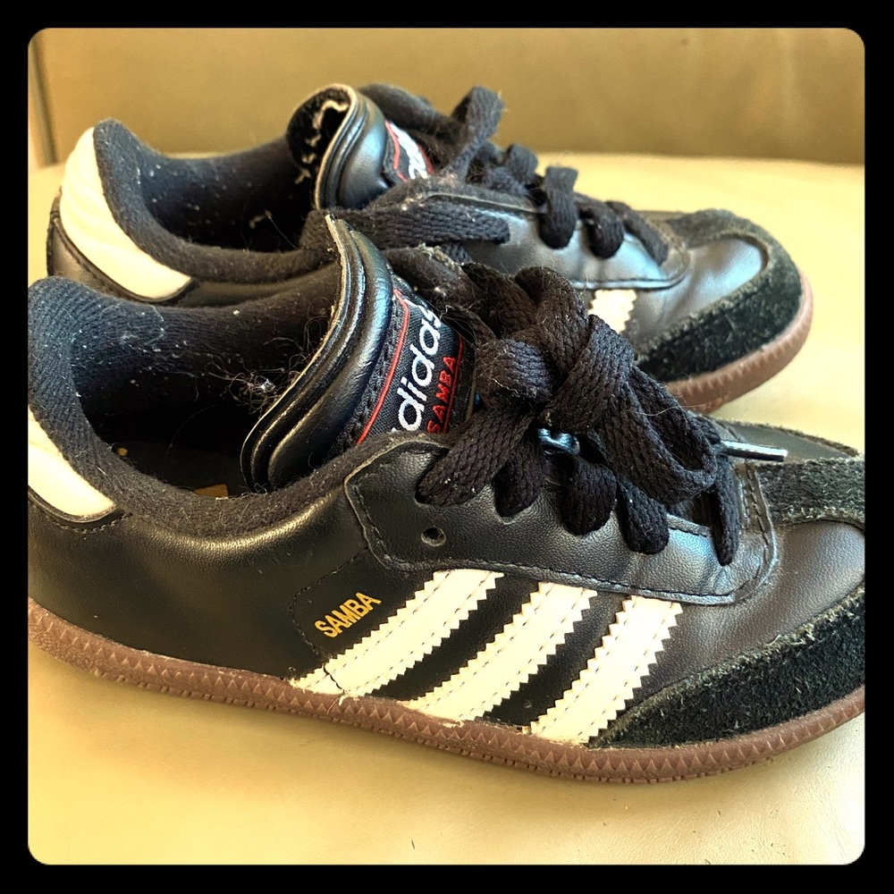 Kids Samba soccer shoes